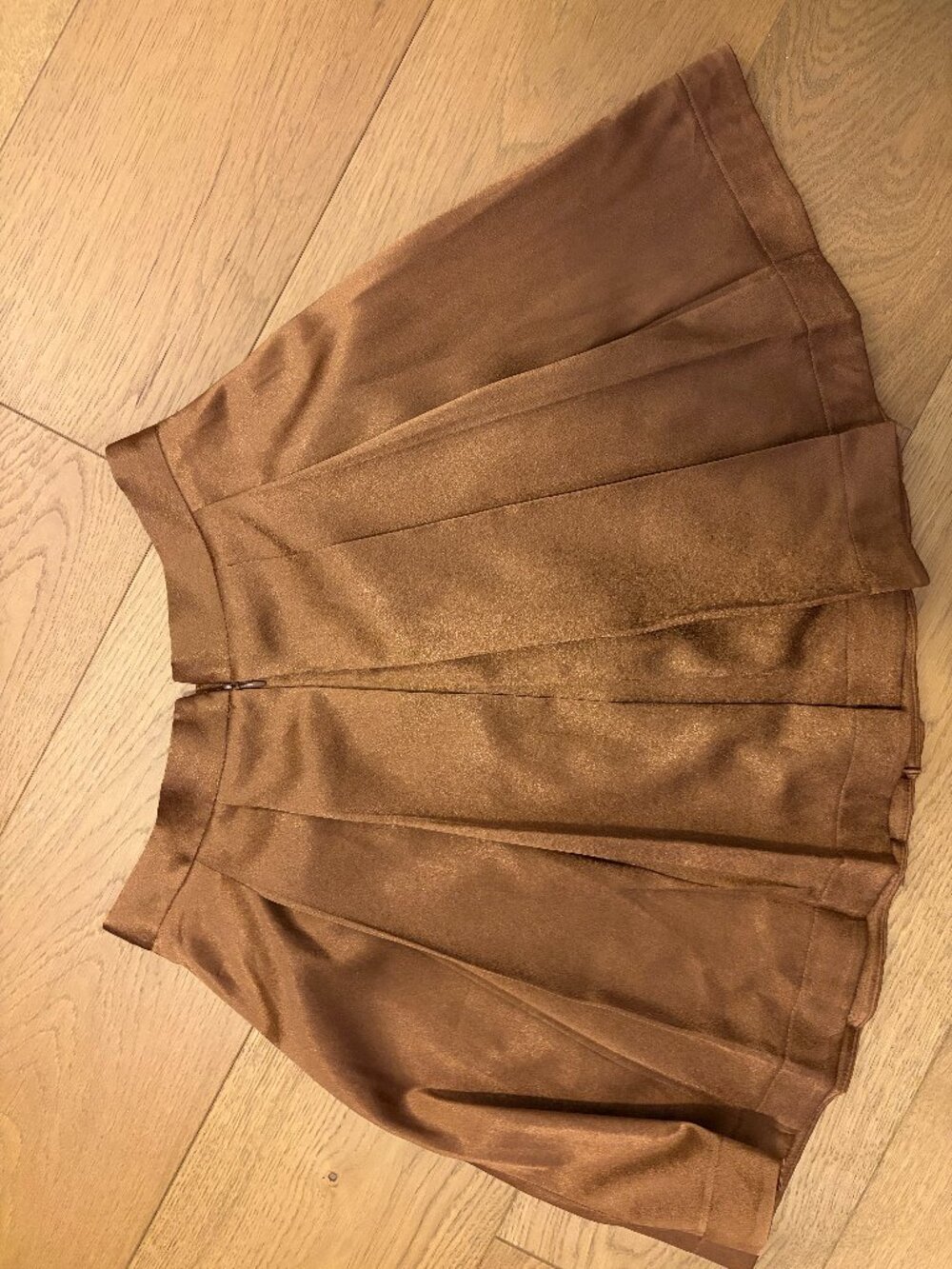 Club Monaco Satin Pleated Skirt